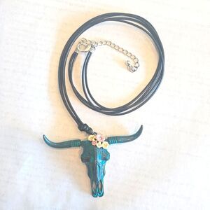 NEW Floral Bull Head Western Boho Necklace
